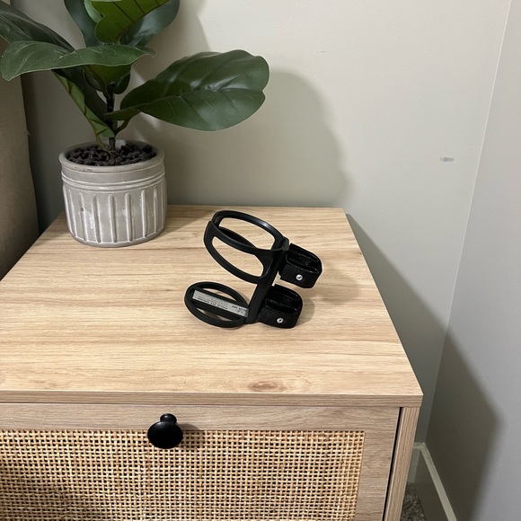 Suitcase or stroller drink holder - Picture 2 of 2